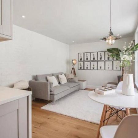 Turnagain Lane Apartment Canterbury Bagian luar foto