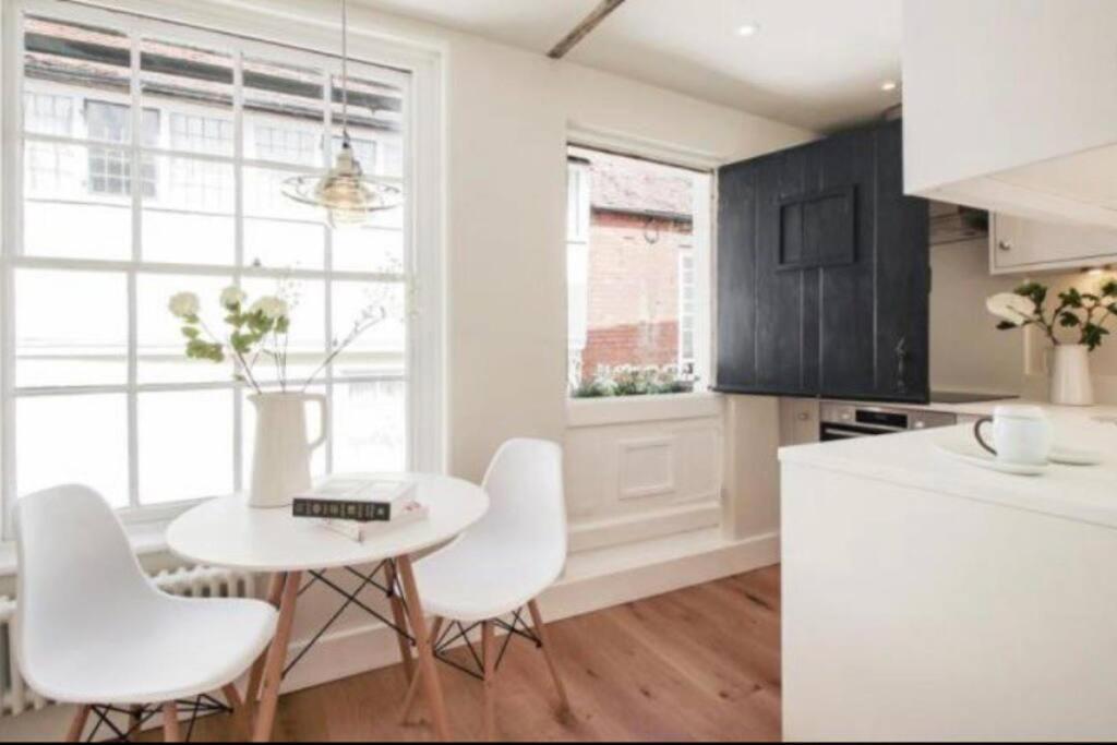 Turnagain Lane Apartment Canterbury Bagian luar foto
