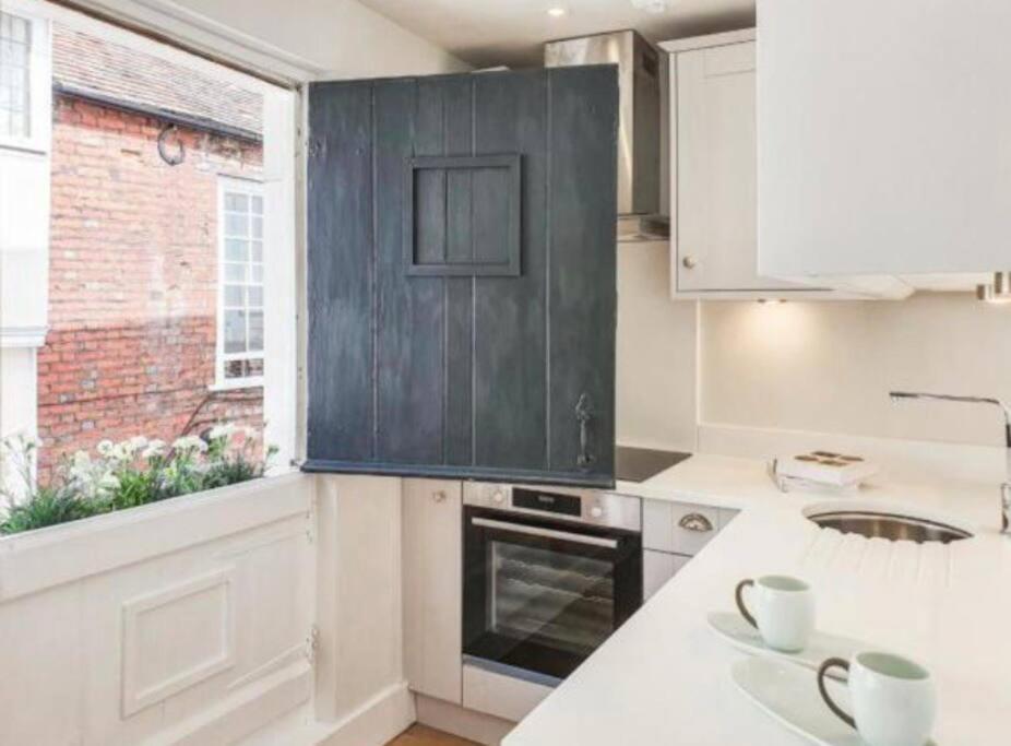 Turnagain Lane Apartment Canterbury Bagian luar foto